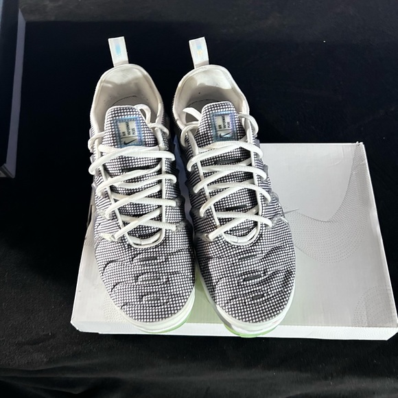 2019 Women’s Capour Maxx Size 10.5, Worn Once - Picture 2 of 3